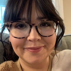 Meet your Posher, Cassie